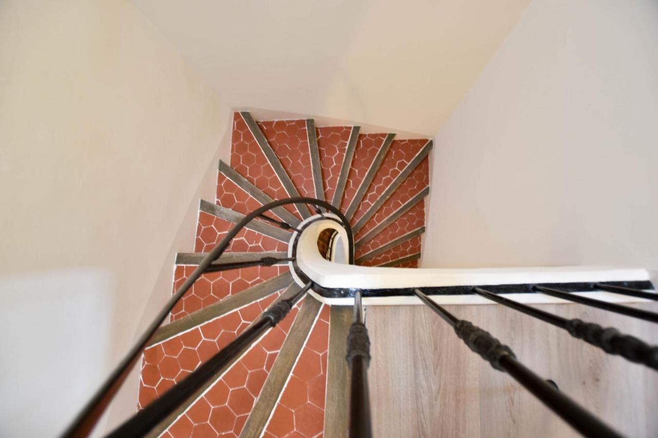 L'Oustau - Les Maisons de Vincent Arles Extérieur photo